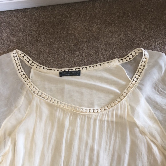 Piazza Del Tempio | 100% Silk Embroidered Italian Blouse - Picture 5 of 13